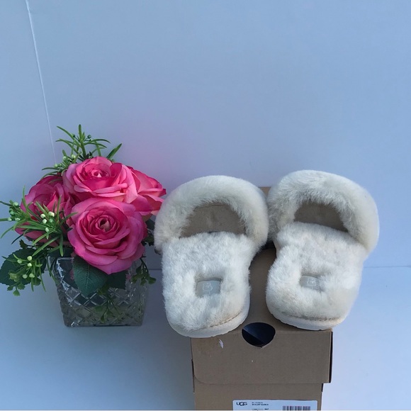 UGG Fluff Slide II - Picture 6 of 8